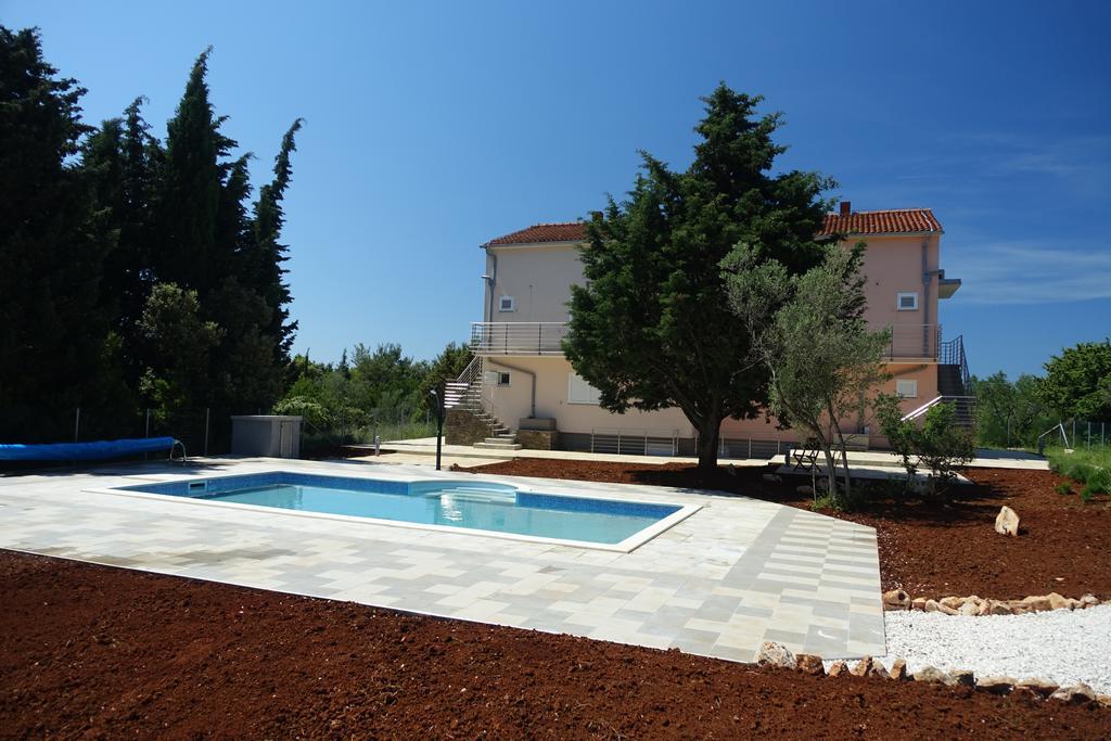 Olive Apartments Ugljan Extérieur photo