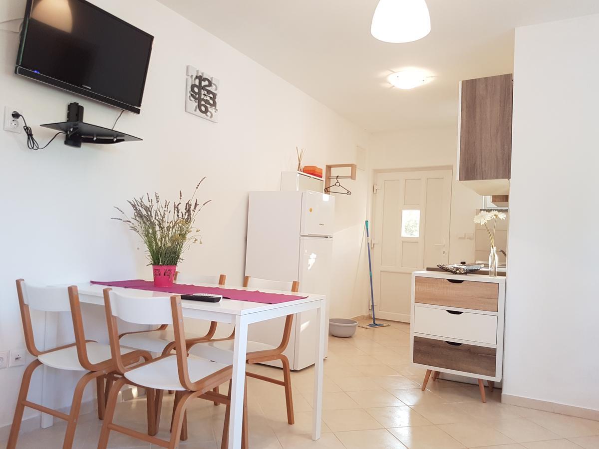 Olive Apartments Ugljan Extérieur photo
